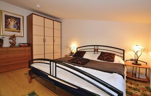 2 habitaciones, wifi gratis y ropa de cama 