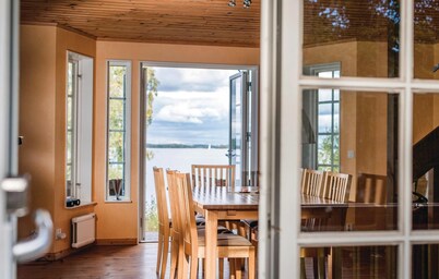 Lovely home in Kvicksund with sauna