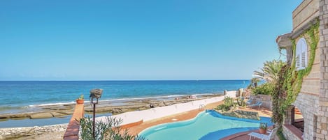 Piscina a l'aire lliure