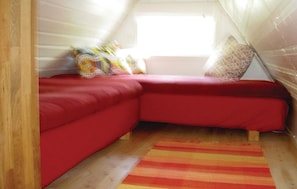 1 bedroom, travel cot, free WiFi