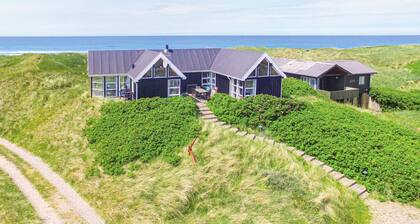 Awesome home in Løkken with WiFi