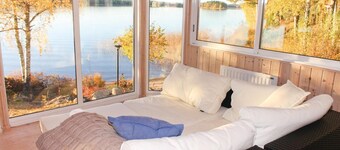 Awesome home in Säffle with sauna