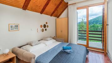 3 quartos, Wi-Fi de cortesia, roupa de cama