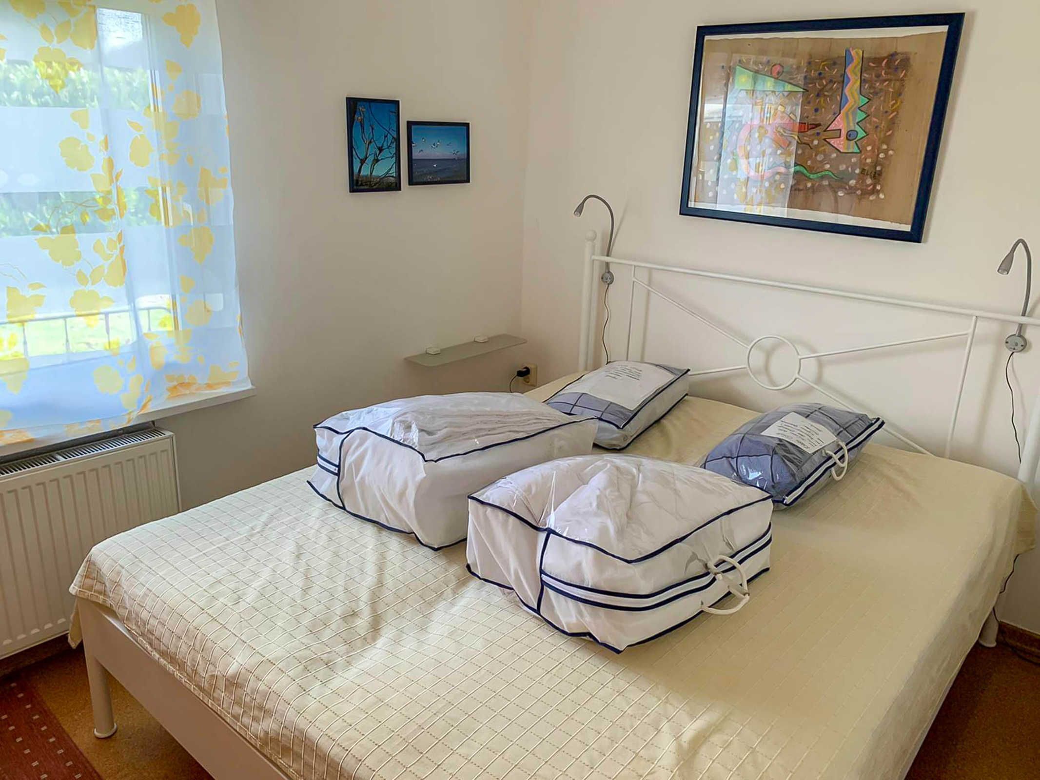 2 bedrooms