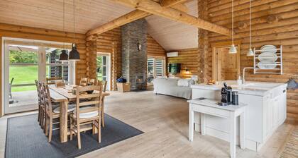 Lovely home in Stege with sauna