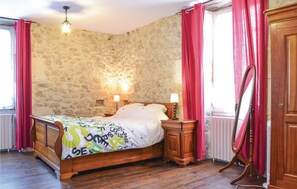 3 slaapkamers, reisbedje, gratis wifi, beddengoed