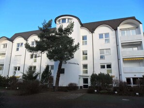 Imagen sin descripción, 3 de 28, botón