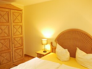 3 多间卧室、熨斗/熨衣板、旅行婴儿床、WiFi