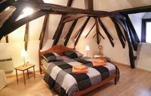2 slaapkamers, reisbedje, gratis wifi, beddengoed