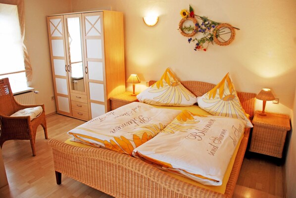 1 bedroom, WiFi, bed sheets