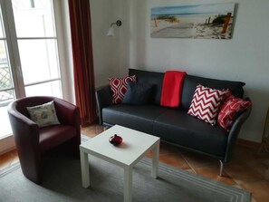 TV - (150/2) 2-room apartment - Apartment house Waldhaus (Kühlungsborn)