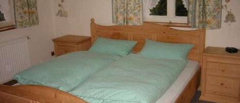 2 dormitoris, caixa forta a l'habitació, un bressol de viatge i wifi