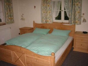 2 quartos, cofres nos quartos, berço de viagem, Wi-Fi