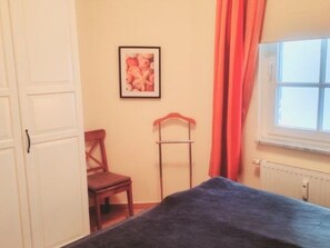 1 bedroom, free internet