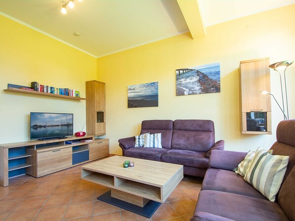 Unclassified image, 1 of 15, button