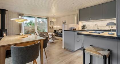 3 bedroom beach front home in Fanø