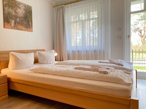 3 Schlafzimmer, Reisekinderbett, WLAN