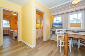 صورة غير مصنفة، 2 من 19، زرّ