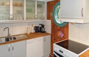 Kühlschrank, Herdplatte, Geschirrspüler