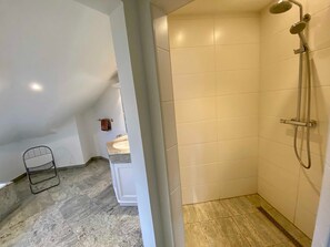 Dusche, Haartrockner