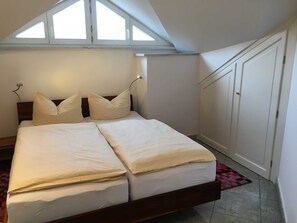 2 Schlafzimmer, Bügeleisen/Bügelbrett, Reisekinderbett, WLAN
