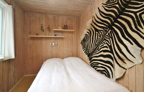 3 bedrooms, travel cot, free WiFi