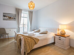2 bedrooms, WiFi, bed sheets