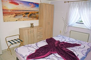 2 chambres, lit de bébé portatif, Wi-Fi, literie fournie