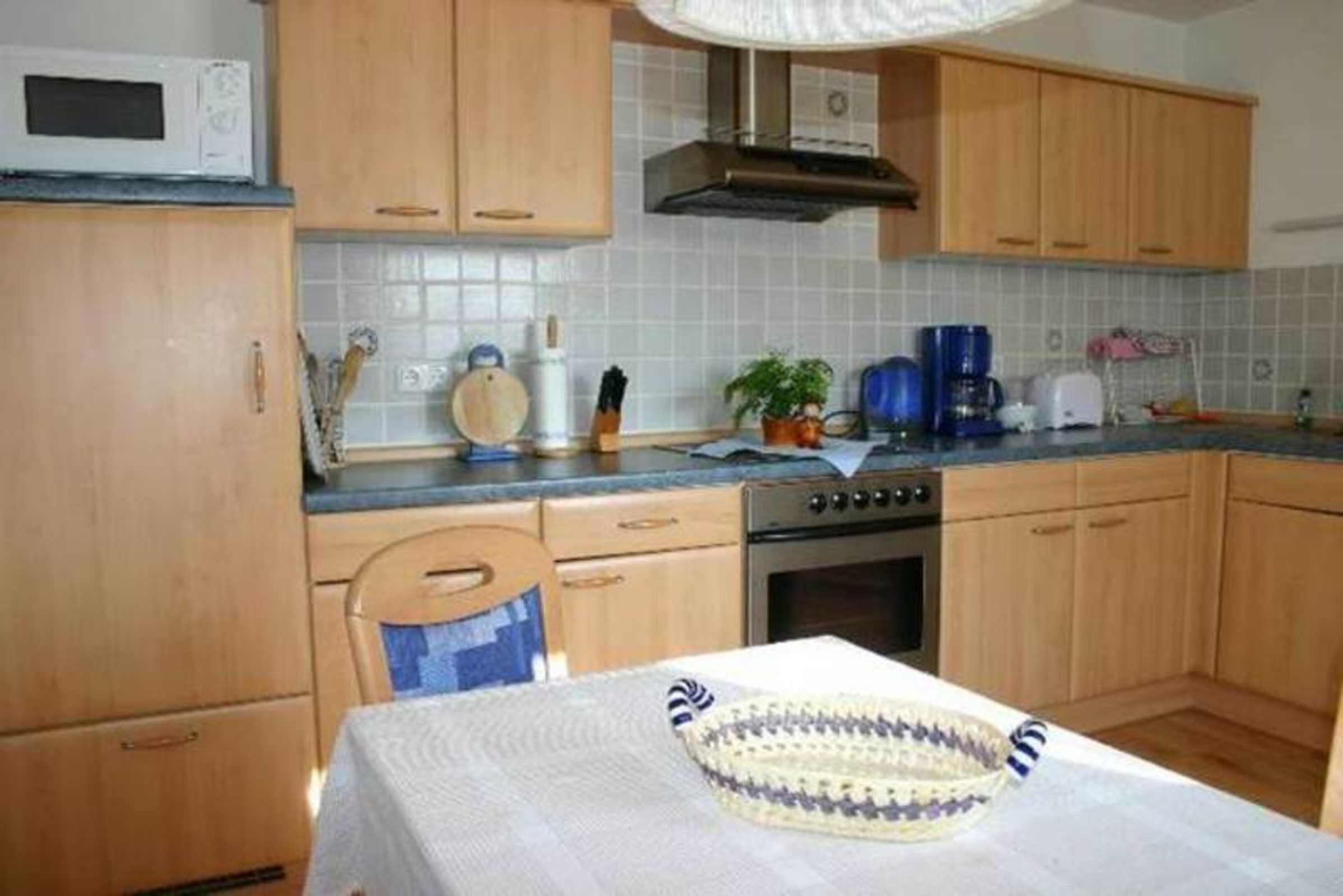 Kühlschrank, Mikrowelle, Ofen