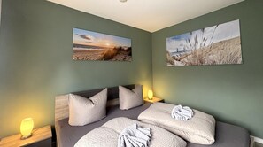 2 bedrooms, WiFi, bed sheets