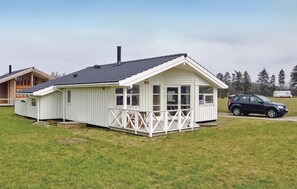 Exterior - 3 bedroom stunning home in Hovborg (Hovborg)