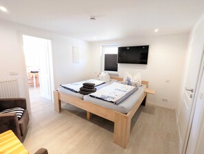 1 bedroom, WiFi, bed sheets