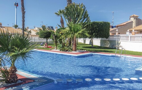 Maison en bord de mer à Torrevieja avec piscine