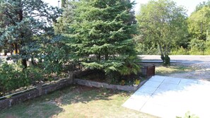 Property grounds - Holiday apartment with air conditioning (Malinska)