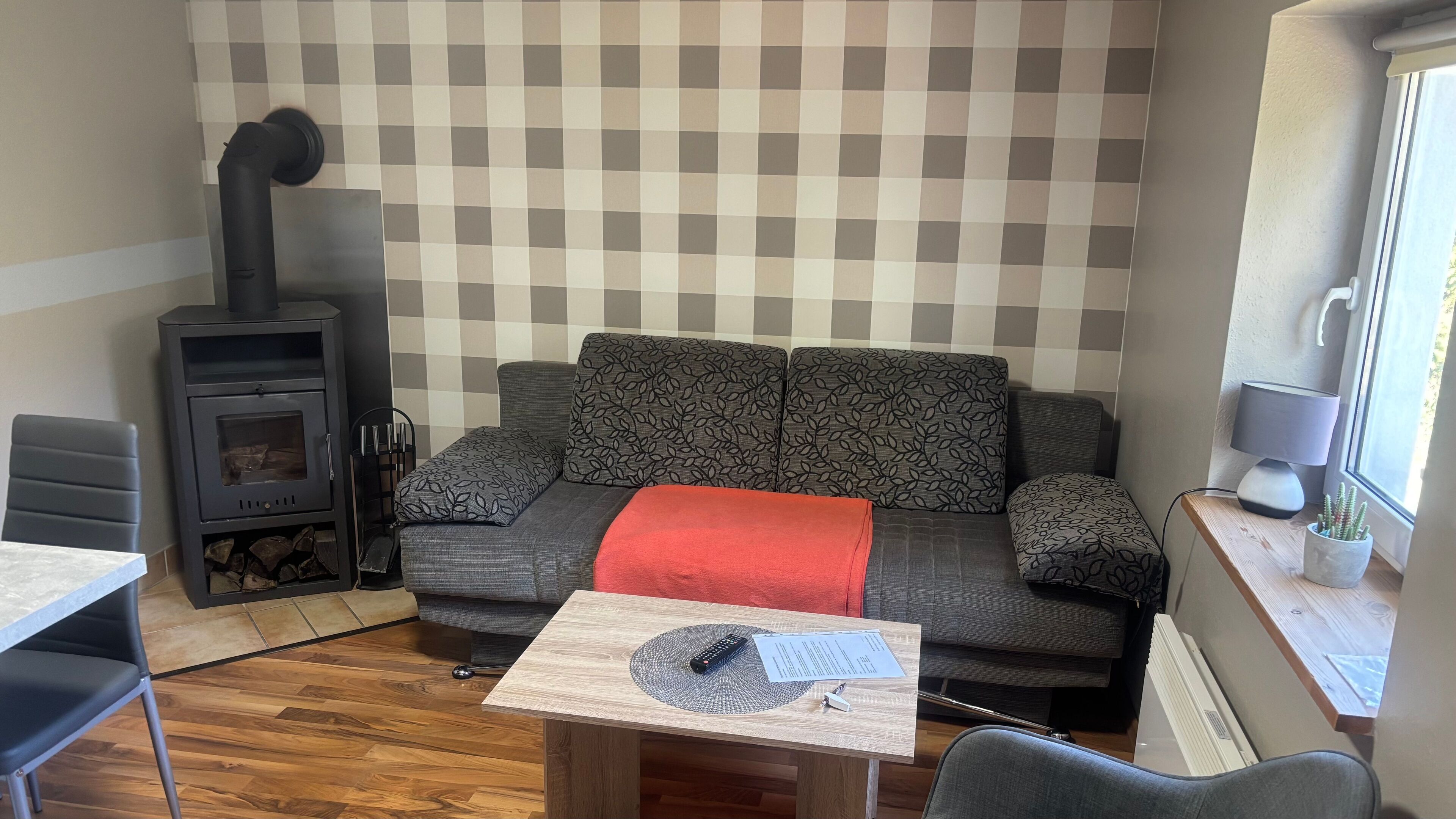 Fernseher, Kamin