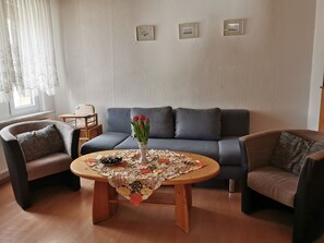 TV - Peper, 2-room apartment, above - Peper, Ute (Neustadt in Holstein)