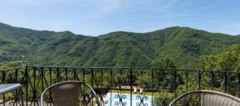 Beautiful apartment in Comano -MS-