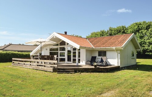Amazing home in Humble with sauna