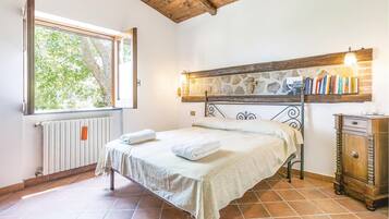 2 makuuhuonetta, ilmainen Wi-Fi, vuodevaatteet