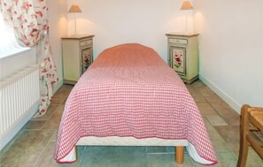 3 bedrooms, free WiFi - Lovely home in Vaudoy-en-Brie with WiFi (Vaudoy-en-Brie)