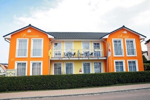 Exterior - Apartment 12 - Pension and Apartments House Antje (Heringsdorf)