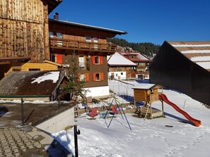 Unclassified image, 2 of 51, button