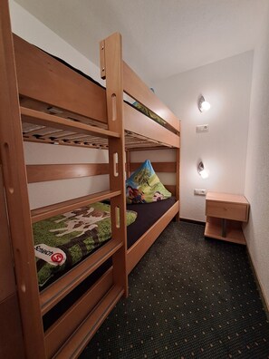 2 bedrooms, travel crib, WiFi, bed sheets