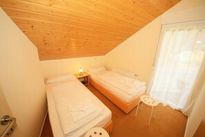 2 bedrooms, in-room safe, iron/ironing board, travel crib