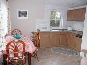 Kjøleskap, mikrobølgeovn og oppvaskmaskin