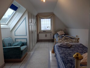 2 室のベッドルーム、WiFi