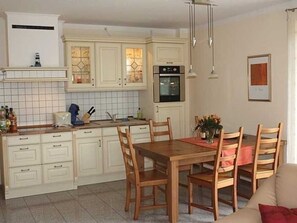 Dining - Apartment 1 (ground floor) - Landhaus Storchenblick **** WE-20160 (Putbus)