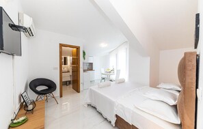 3 chambres, Wi-Fi gratuit, draps fournis