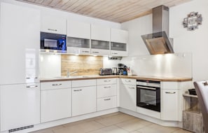 Kühlschrank, Herdplatte, Geschirrspüler