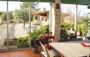 Dining - Amazing home in Robion (Robion)